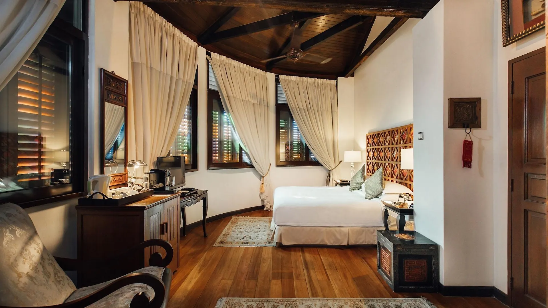 Campbell House Hotel George Town