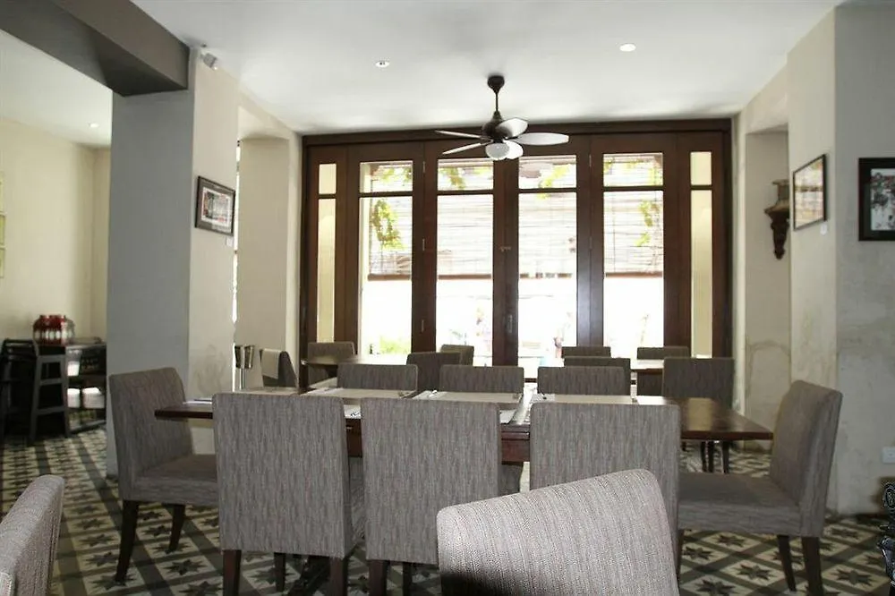 Campbell House Hotel George Town