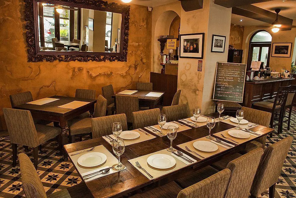 Campbell House Hotel George Town