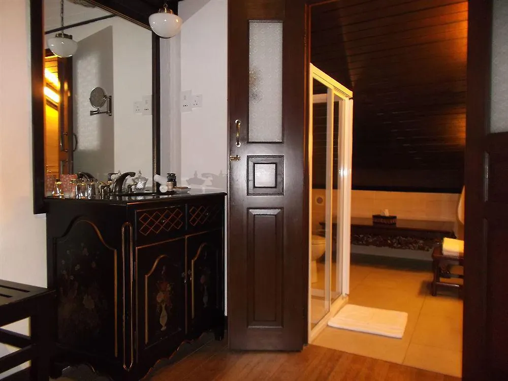 Campbell House Hotel George Town