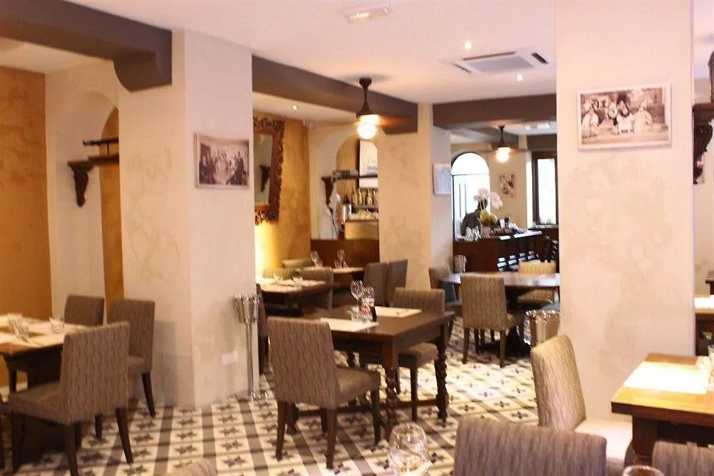 Campbell House Hotel George Town